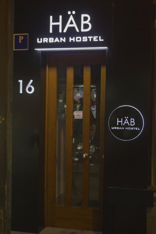 Hab Urban Hostel Сеговия Екстериор снимка